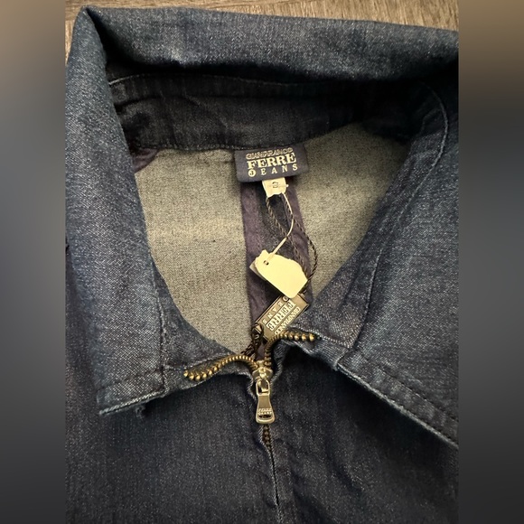 ✨NEW✨ Gianfranco Ferre jeans denim jacket size S - Picture 4 of 6